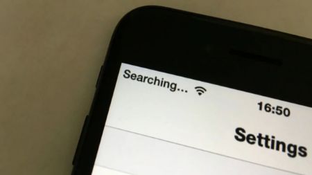 مشکل Searching و No Service آیفون